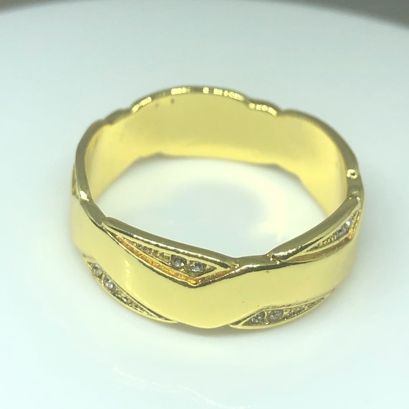 18k Yellow Gold Filled Fancy Band BBB Ring - Picture 3 of 10
